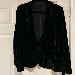 Lane Bryant black fitted velvet jacket size 18
